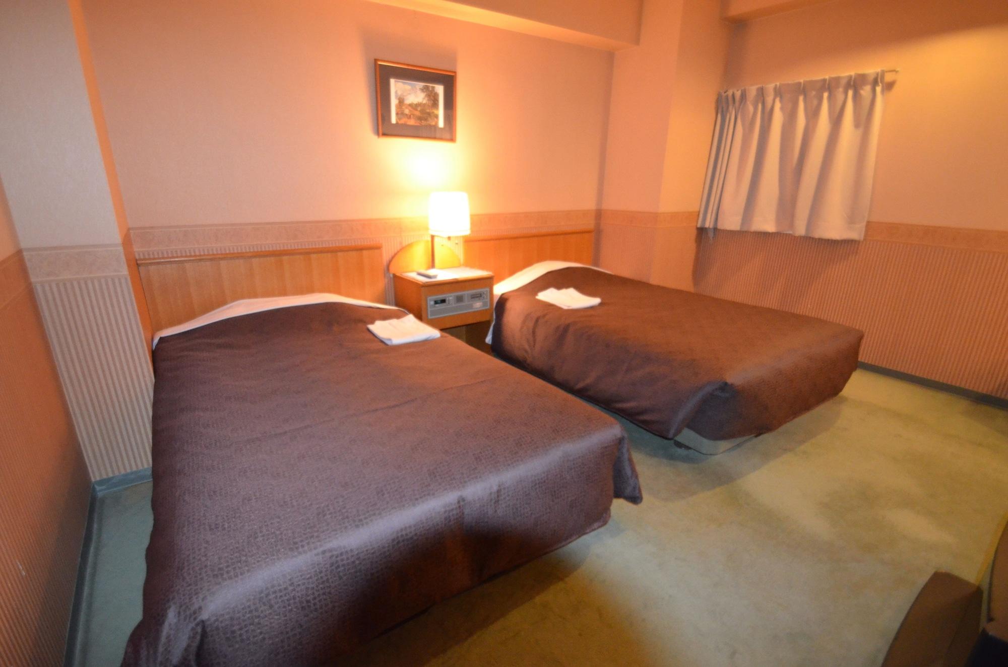 Select Inn Nagoya Iwakura Eki-Mae Экстерьер фото